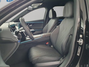 Vehicle image MERCEDES-BENZ E 220 d AMG Line Kombi