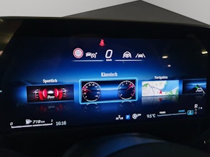 Vehicle image MERCEDES-BENZ E 220 d AMG Line Kombi