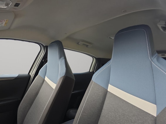 Vehicle image 9 Vehicle image 9