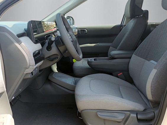 Vehicle image 2 Vehicle image 2