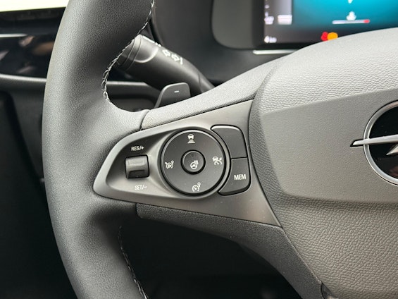 Vehicle image 7 Vehicle image 7