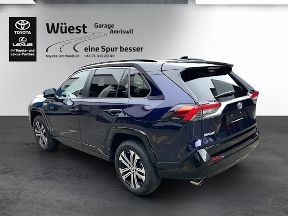 Vehicle image 2 Vehicle image 2