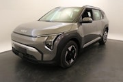 First vehicle image