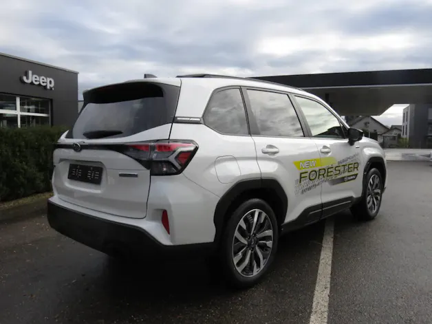 Subaru Forester Station 2.0i e-Boxer Luxury