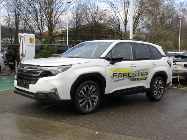 Subaru Forester Station 2.0i e-Boxer Luxury
