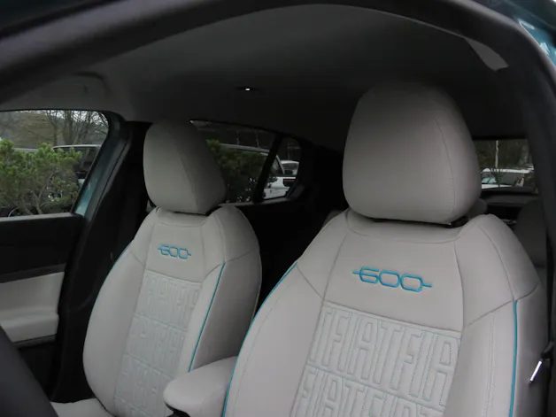 Fiat 600 1.2 Hybrid La Prima
