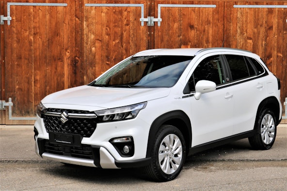 First vehicle image First vehicle image