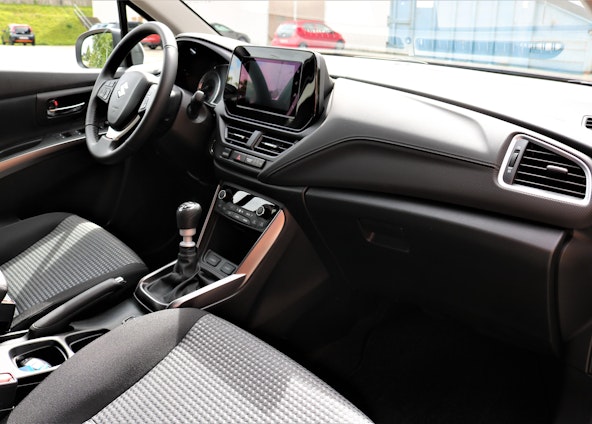 Vehicle image 8 Vehicle image 8