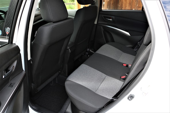 Vehicle image 9 Vehicle image 9