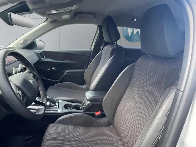 DS Automobiles 3 E-Tense Ligne Noire