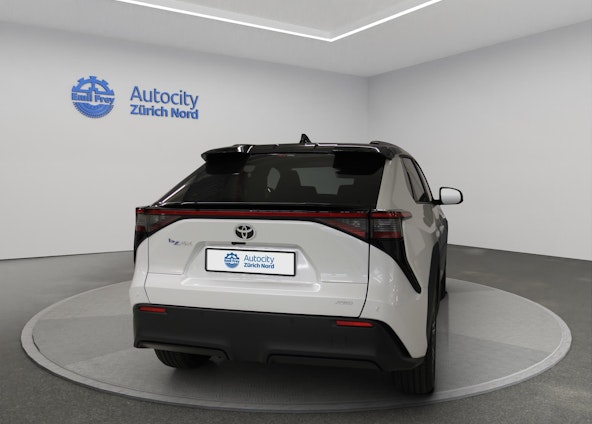 Vehicle image 3 Vehicle image 3