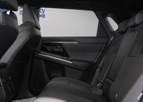 Vehicle image 6 Vehicle image 6