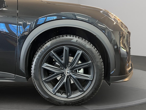 Vehicle image 5 Vehicle image 5