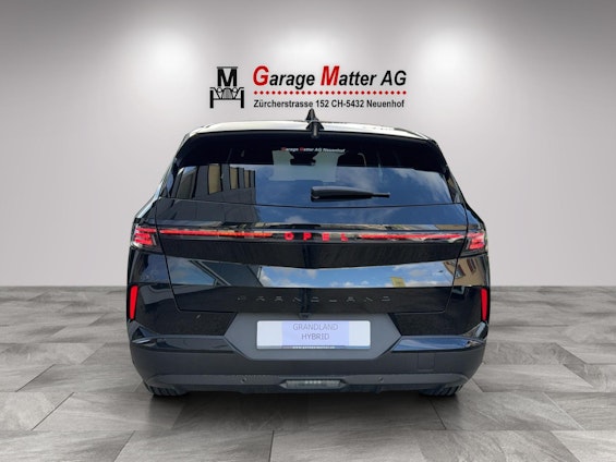 Vehicle image 18 Vehicle image 18