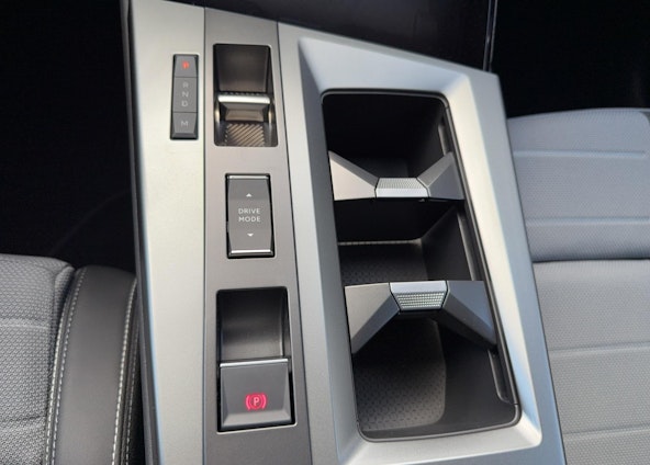 Vehicle image 36 Vehicle image 36