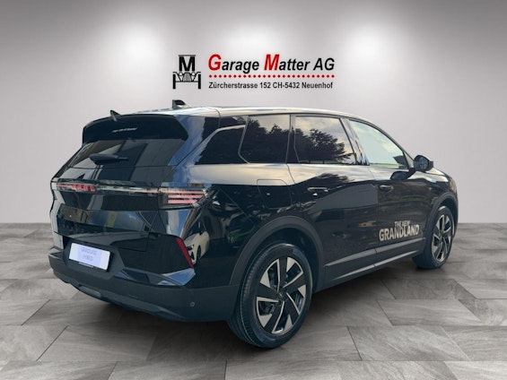 Vehicle image 28 Vehicle image 28