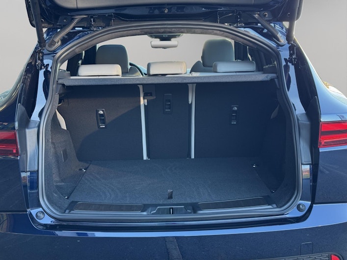 Vehicle image JAGUAR E-PACE