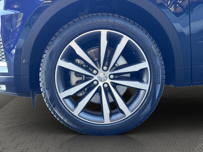 Vehicle image JAGUAR E-PACE