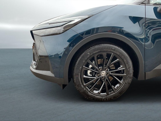 Vehicle image 12 Vehicle image 12