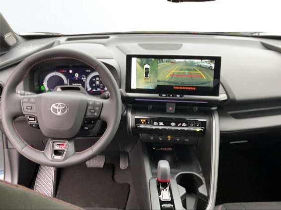 Vehicle image 15 Vehicle image 15