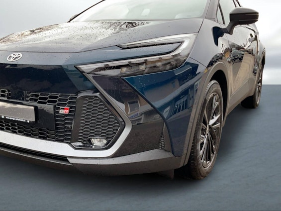 Vehicle image 6 Vehicle image 6