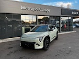 First vehicle image