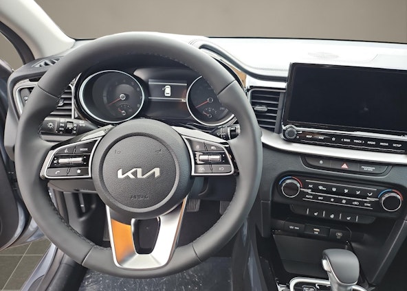 Vehicle image 11 Vehicle image 11