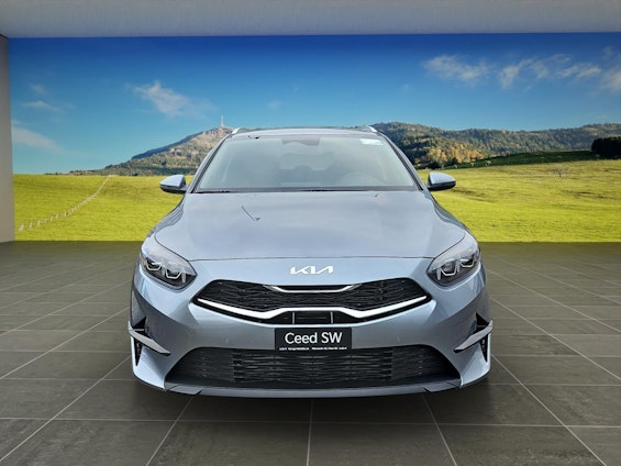 Vehicle image 25 Vehicle image 25