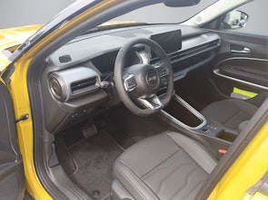 Vehicle image JEEP Avenger Summit