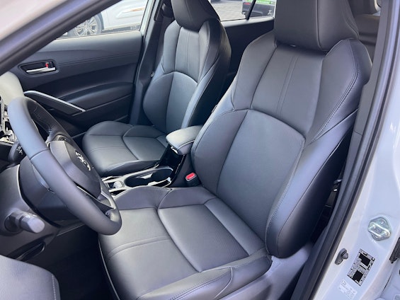 Vehicle image 9 Vehicle image 9