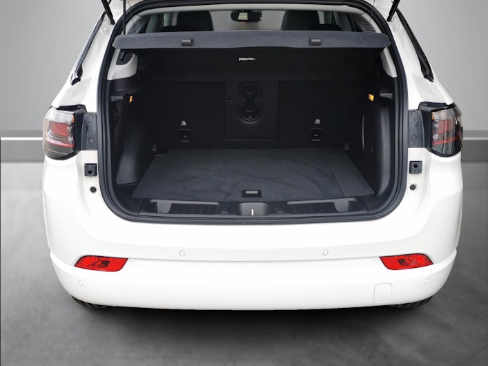 Vehicle image JEEP COMPASS