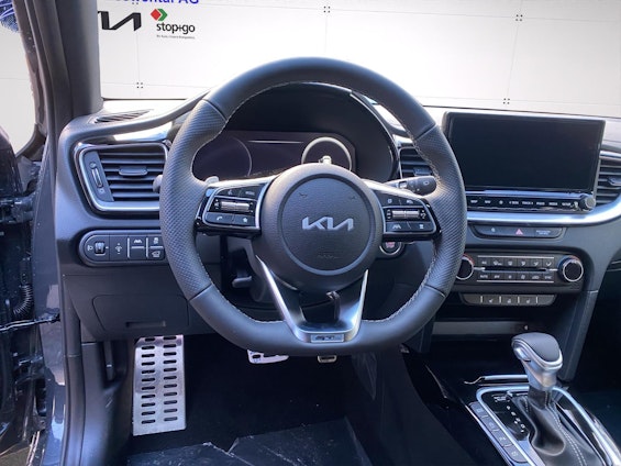 Vehicle image 9 Vehicle image 9