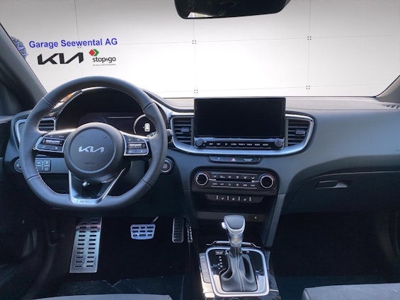 Vehicle image 8 Vehicle image 8