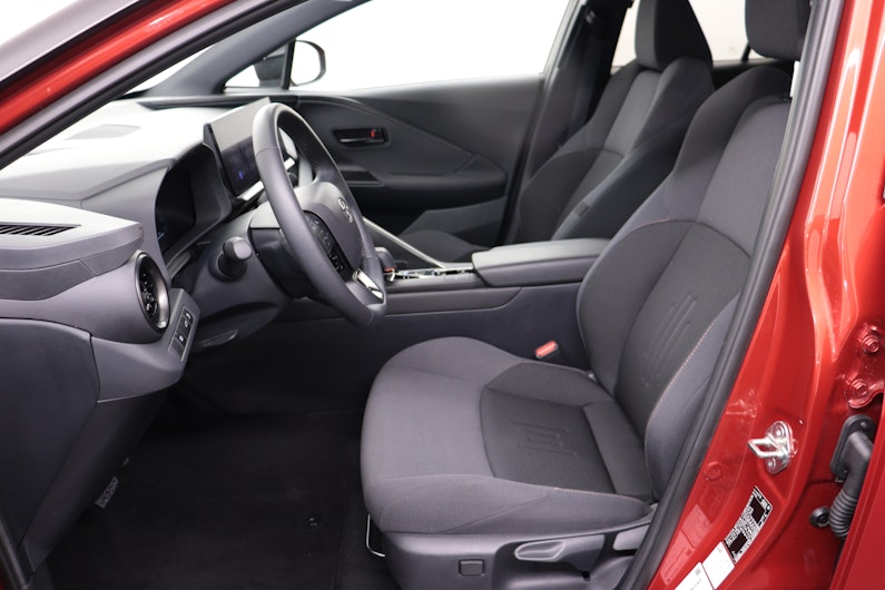 Vehicle image TOYOTA C-HR