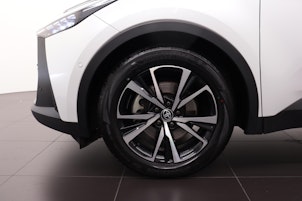 Vehicle image TOYOTA C-HR 2.0 HEV Trend 4x4