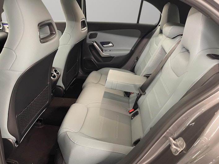 Vehicle image MERCEDES-BENZ A 250