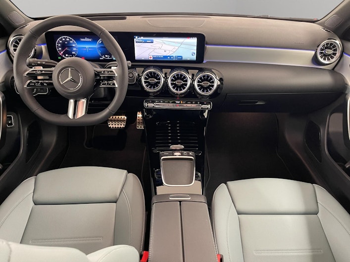 Vehicle image MERCEDES-BENZ A 250