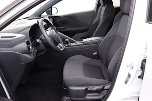 Vehicle image TOYOTA C-HR 2.0 HEV Trend 4x4