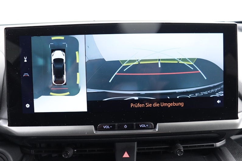 Vehicle image TOYOTA C-HR