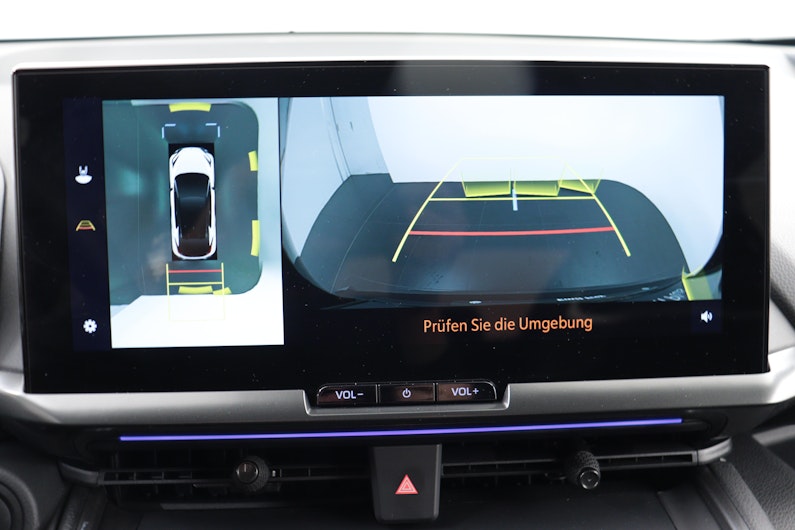 Vehicle image TOYOTA C-HR