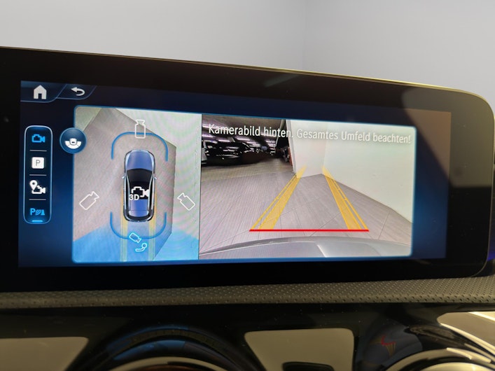 Vehicle image MERCEDES-BENZ A 220