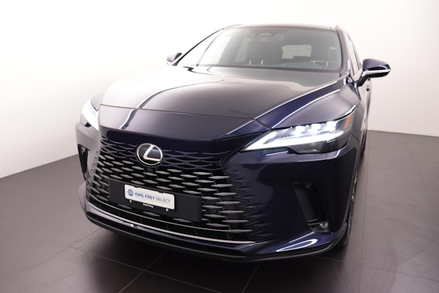 First vehicle image
