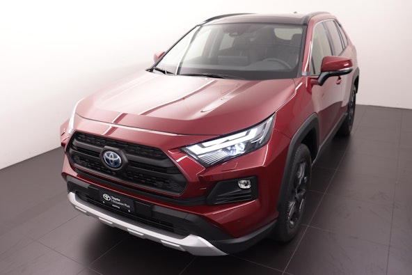 First vehicle image
