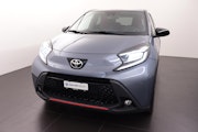 First vehicle image