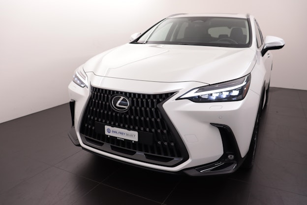 First vehicle image