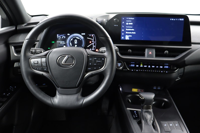 Vehicle image LEXUS UX