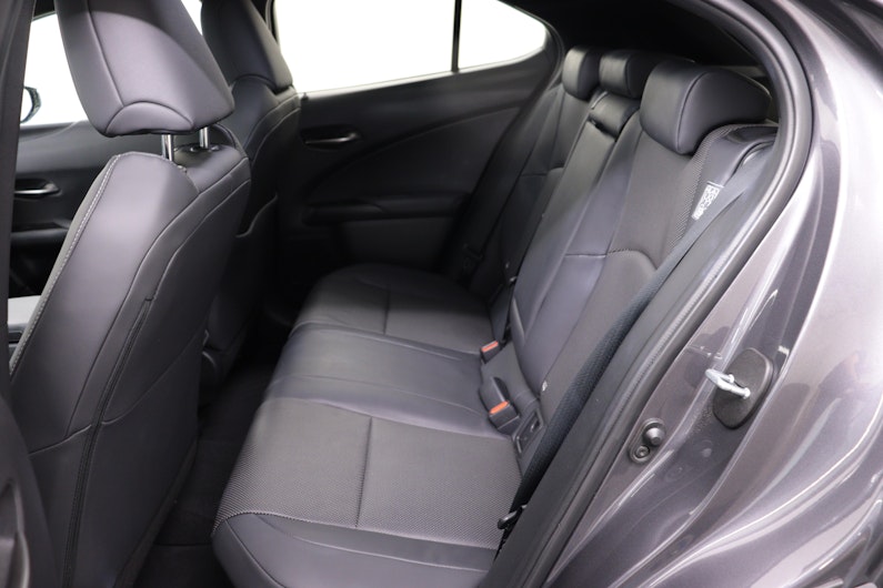 Vehicle image LEXUS UX