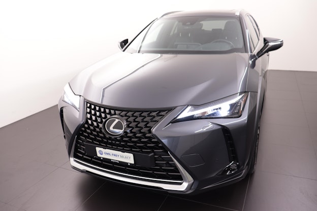 First vehicle image