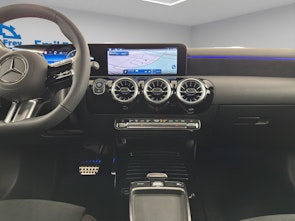 Vehicle image MERCEDES-BENZ A 220 AMG Line 4m