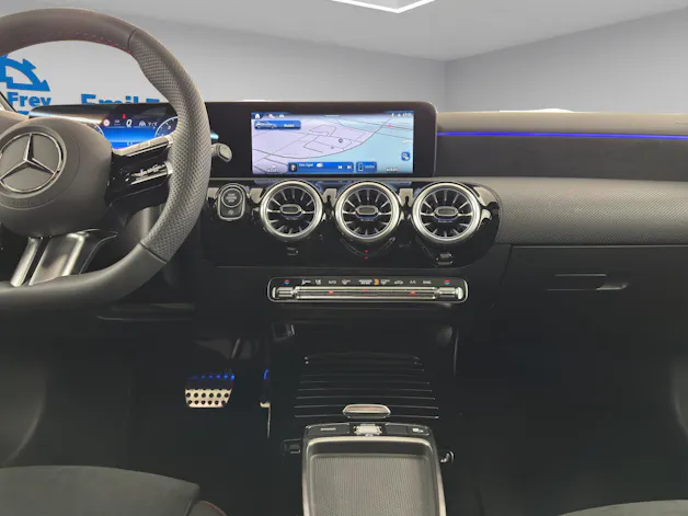 Mercedes-Benz A 220 AMG Line 4m